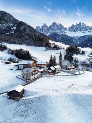 Image post by @droneartgallery on Instagram