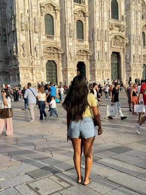 Image post by @erickaajanae on Instagram