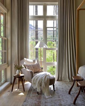 Image post by @shoppeamberinteriors on Instagram