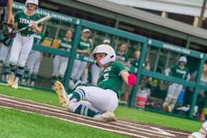 Image post by @a.petersonphoto on Instagram