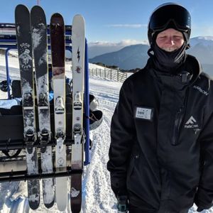 Image post by @j_skis on Instagram