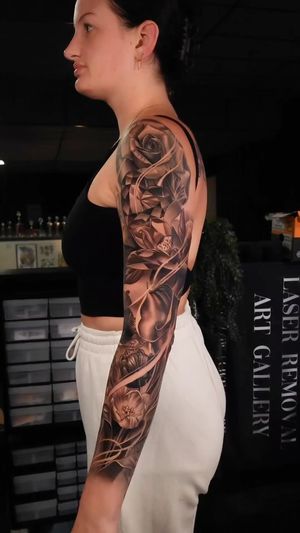 Video post by @skindesigntattoos on Instagram
