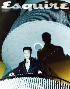 Image post by @esquire.korea on Instagram