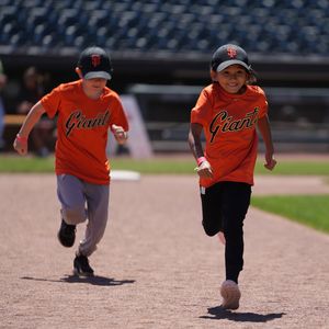 Image post by @gojrgiants on Instagram