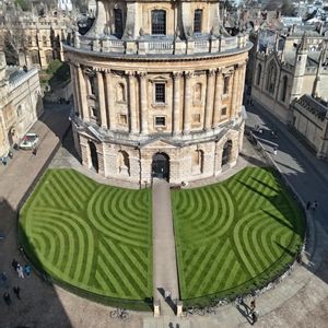 Image post by @oxford_uni on Instagram