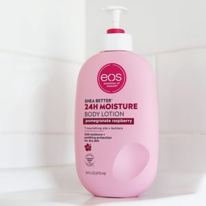 Image post by @eosproducts on Instagram