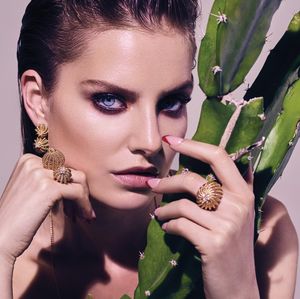 Image post by @tonimaltmakeup on Instagram