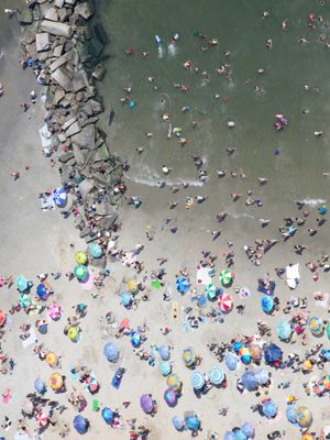 Image post by @flynyon on Instagram