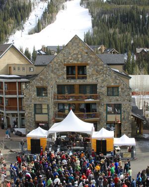 Image post by @keystone_resort on Instagram