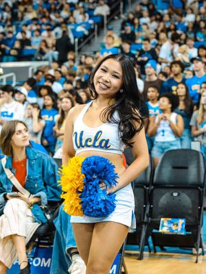 Image post by @uclaspiritsquad on Instagram