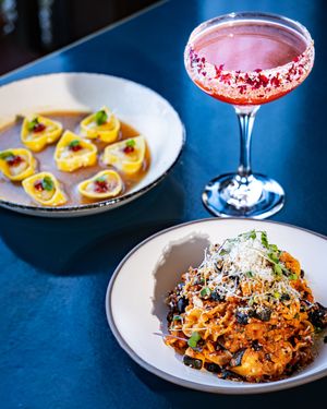 Image post by @ilovefatox on Instagram