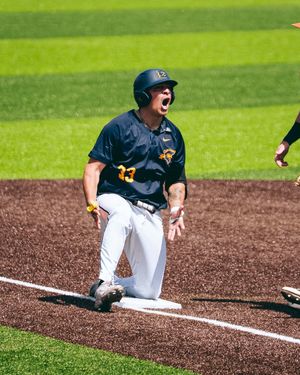 Image post by @etsu_baseball on Instagram