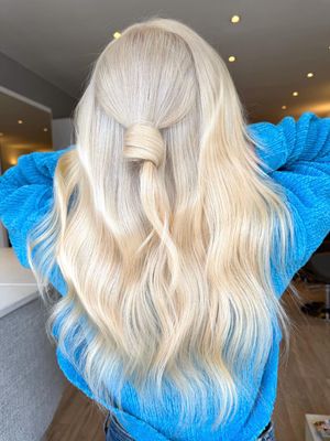 Image post by @dangerjonesbalayage on Instagram