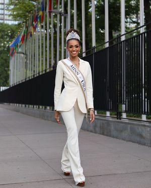 Image post by @missusa on Instagram