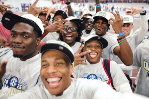 Image post by @razorbacktfxc on Instagram