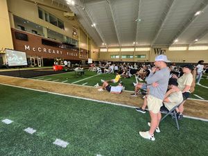 Image post by @WakeFB on Twitter