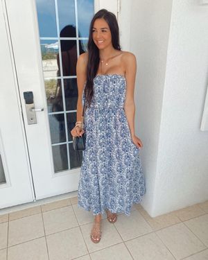 Image post by @sabrinanoellee on Instagram