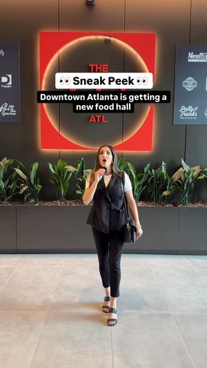 Video post by @catcatoura on Facebook