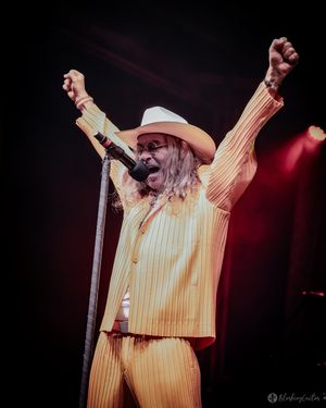 Image post by @collectivesoul on Instagram