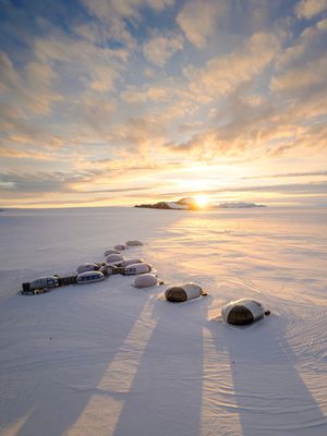 Image post by @white.desert.antarctica on Instagram