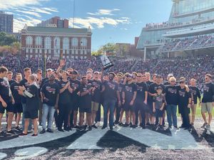 Image post by @GoBearcatsBASE on Twitter