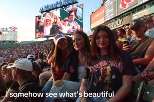 Video post by @callmeschiff on TikTok