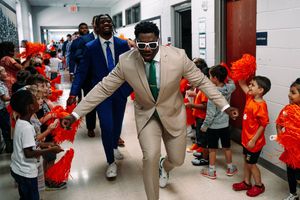 Image post by @ClemsonFB on Twitter/X