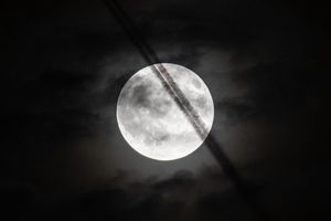 Image post by @nasaartemis on Instagram
