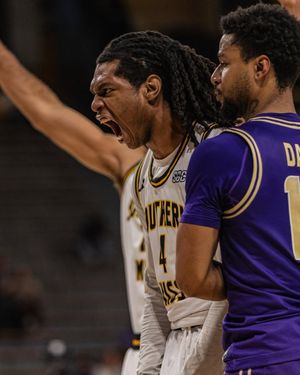 Image post by @petunia.photo on Instagram