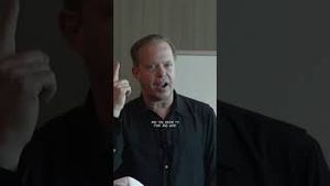 Video post by @tonyrobbinslive on YouTube