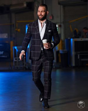 Image post by @buffalosabres on Instagram