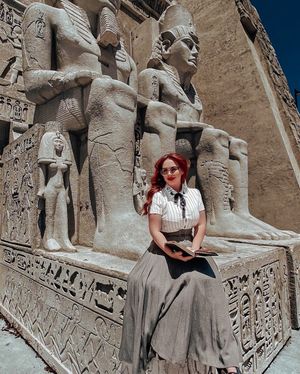 Image post by @lahistorygirl on Instagram