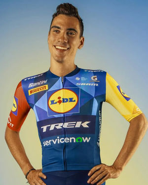 Image post by @veloncc on Instagram