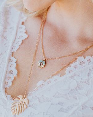 Image post by @shopfillyflair on Instagram