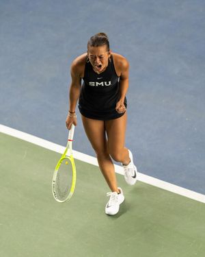 Image post by @smuwtennis on Instagram