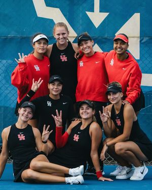 Image post by @uhcougartennis on Instagram
