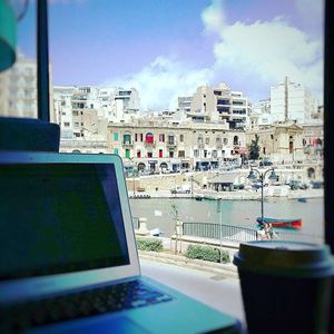 Image post by @robertaborsari on Instagram