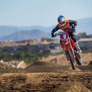 Image post by @racerxonline on Instagram