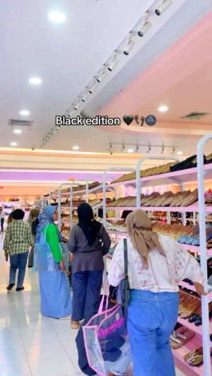 Image post by @deliwafastore.kediri on TikTok