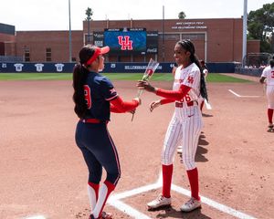 Image post by @uhcougarsb on Instagram
