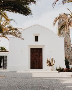 Image post by @workingholidaystudio on Instagram