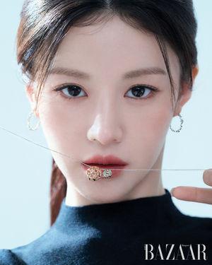 Image post by @harpersbazaarkorea on Instagram