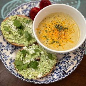 Image post by @eatpropergood on Instagram
