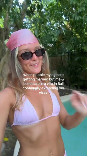 Video post by @b r o o k e🦈 on Facebook