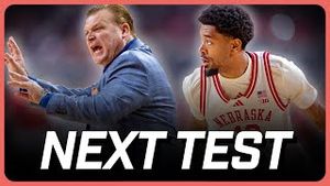 Video post by @hurrdatsports on YouTube