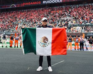 Image post by @schecoperez on Instagram