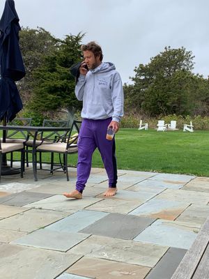 Image post by @stoolsalesguy on Twitter