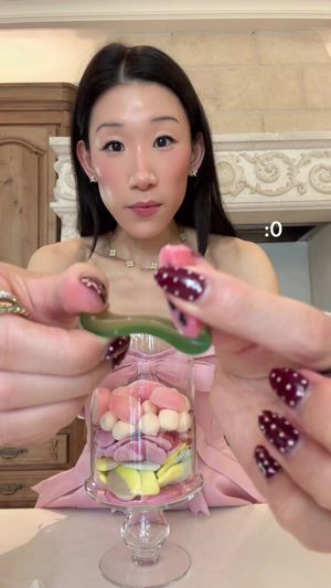 Video post by @beccaxbloom on TikTok