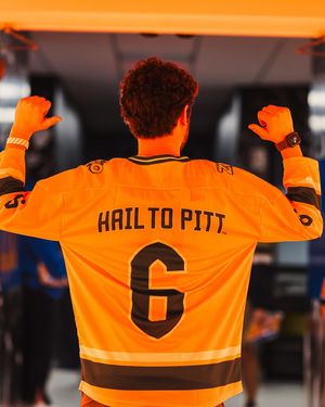 Image post by @pitt_mbb on Instagram