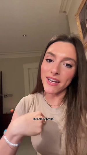 Video post by @arielledangelo on TikTok